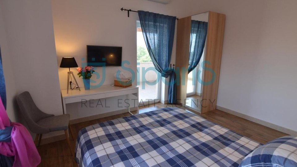 Casa, 200 m2, Vendita, Poreč - Mihatovići