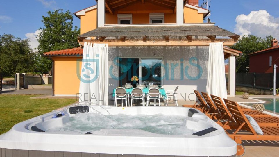Casa, 200 m2, Vendita, Poreč - Mihatovići