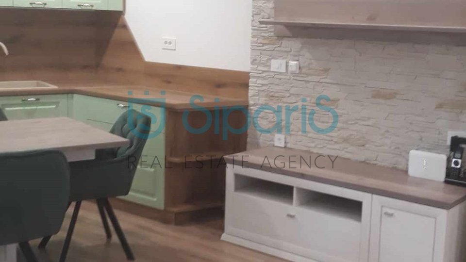 BUJE APARTMENT COMPLETELY RENOVATED APARTMENT IN THE CENTER OF THE CITY
