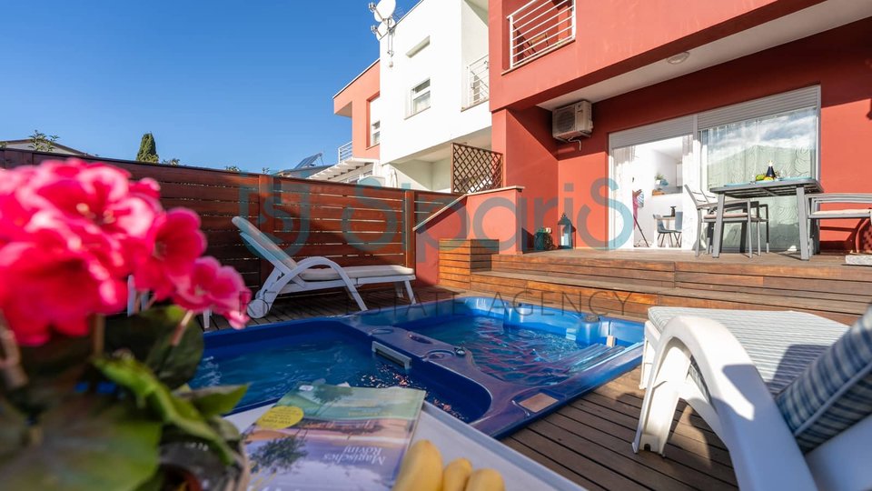 UMAG VALICA APARTMENT WITH SWIMMING POOL AND JACUZZI