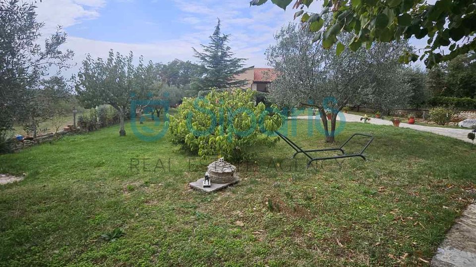 BUJE DETACHED HOUSE ON 1200M GARDEN